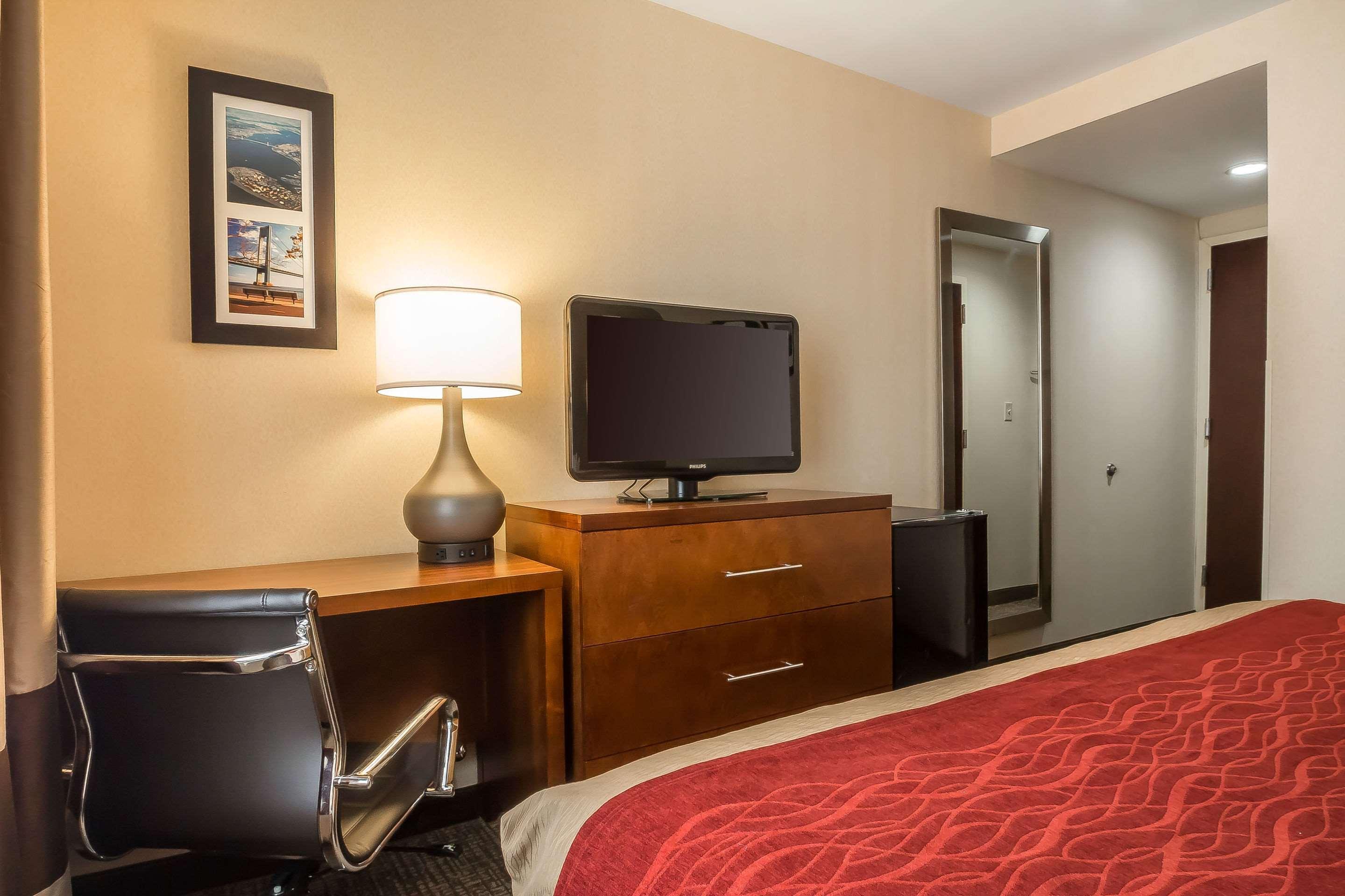 The Staten Island Inn Нью-Йорк Экстерьер фото