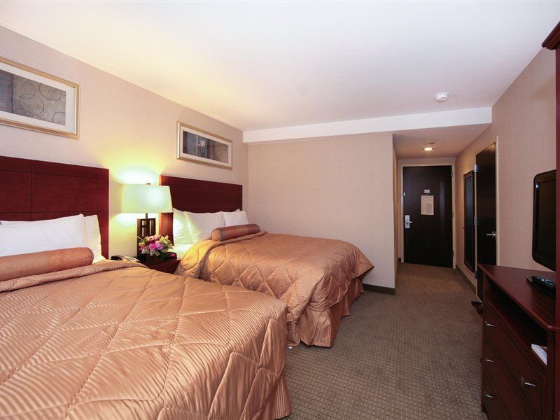The Staten Island Inn Нью-Йорк Экстерьер фото